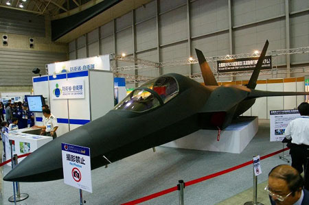 日本新一代先进技术验证机“心神”全尺寸模型 日本新一代先进技术验证机“心神”全尺寸模型