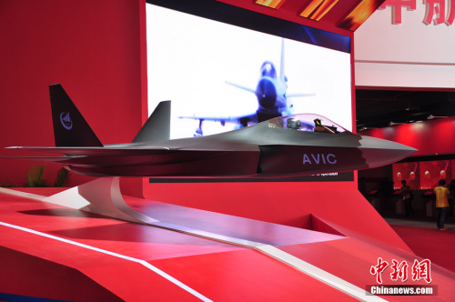 中国4代机模型亮相珠海航展 中国4代机模型亮相珠海航展