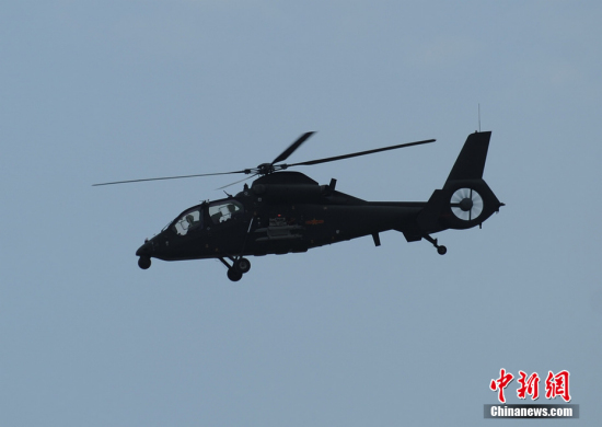 武直19亮相珠海航展进行精彩表演(图)